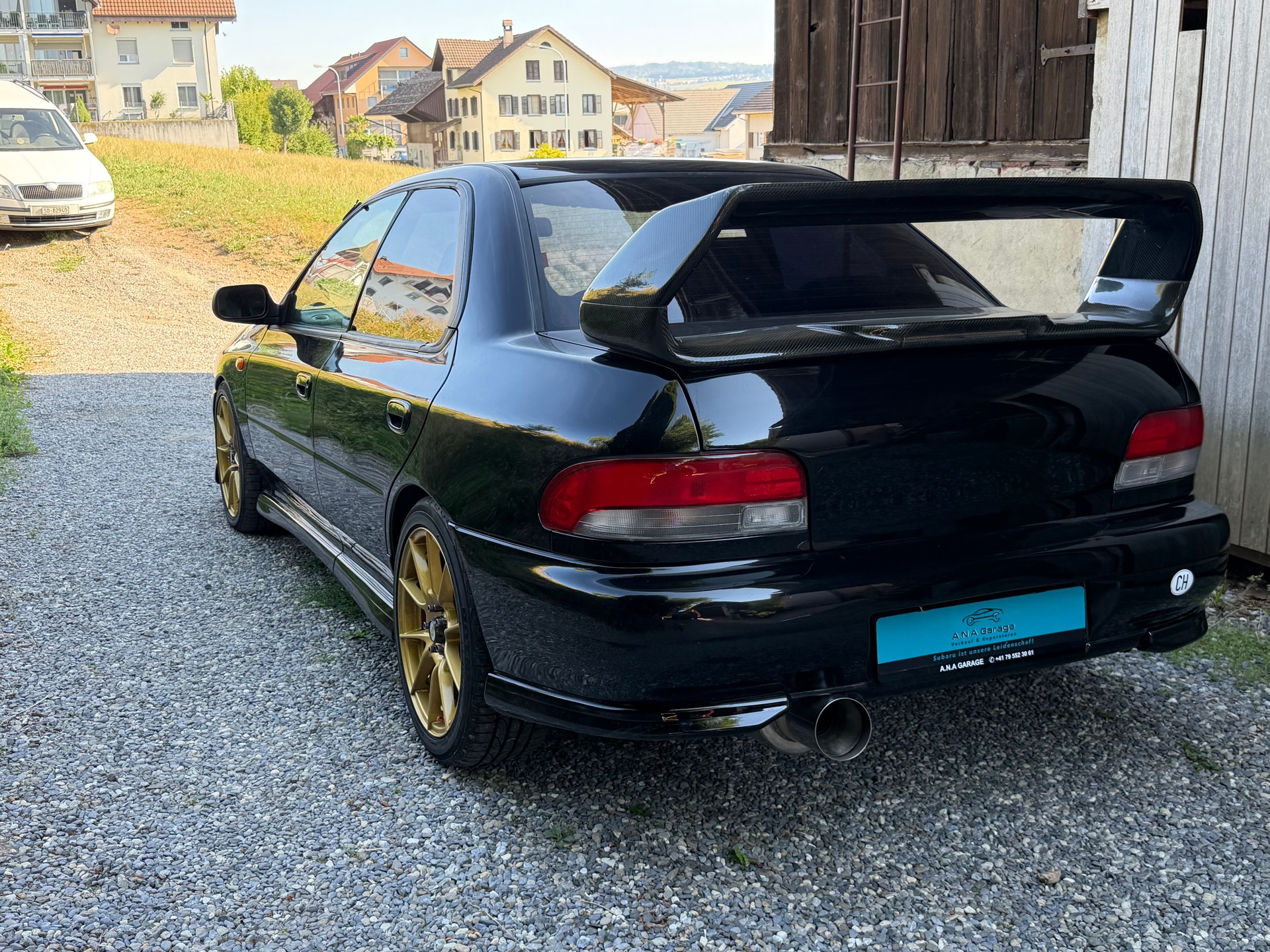 SUBARU Impreza 2.0 Turbo-image-3