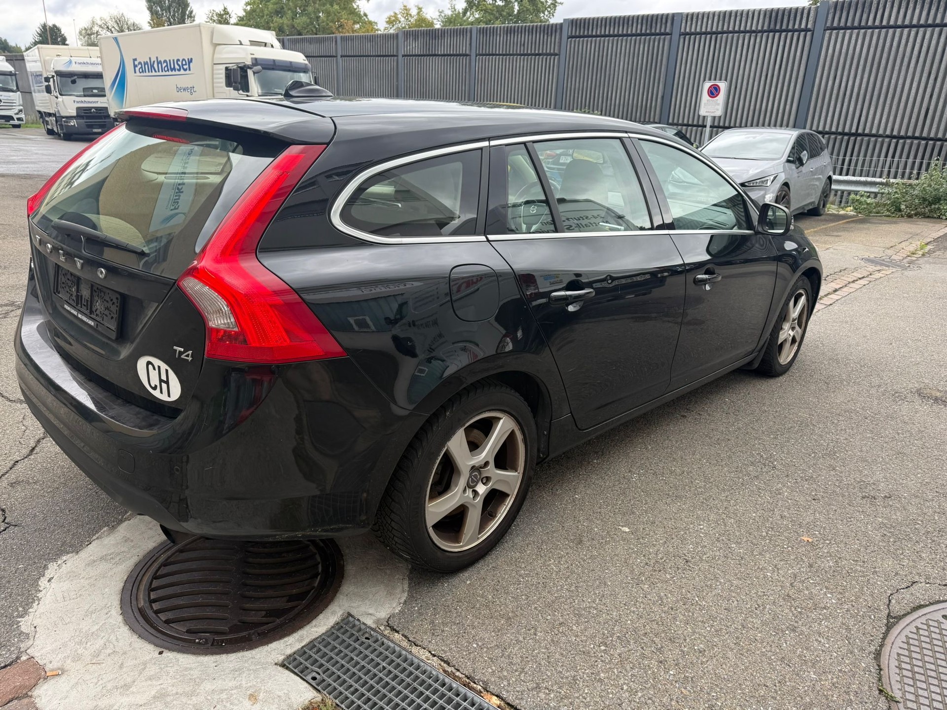 VOLVO V60 T4 OceanRace Powershift-image-5