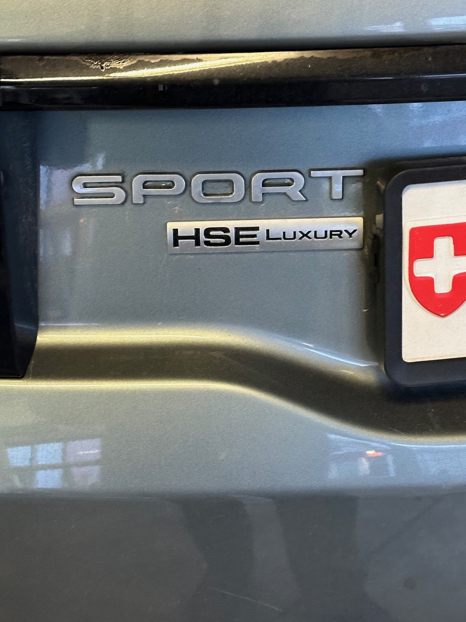 LAND ROVER Discovery Sport 2.0 Si4 HSE Luxury AT9-image-3