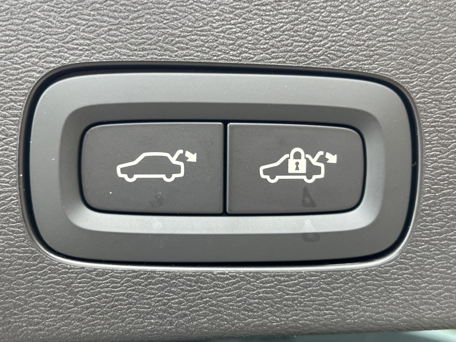 Image VOLVO V60 V60 T6 eAWD Plug in Hybrid Plus Dark Geartronic