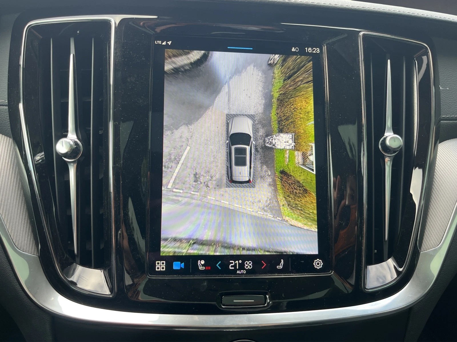Image VOLVO V60 V60 T6 eAWD Plug in Hybrid Plus Dark Geartronic