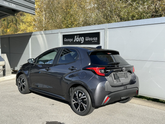 TOYOTA Yaris 1.5 Trend e-CVT-image-3
