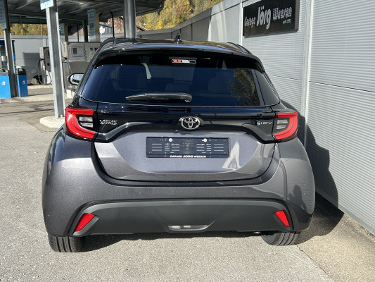 TOYOTA Yaris 1.5 Trend e-CVT-image-4