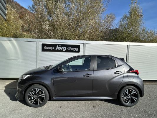 TOYOTA Yaris 1.5 Trend e-CVT-image-2