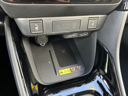TOYOTA Yaris 1.5 Trend e-CVT-image-6