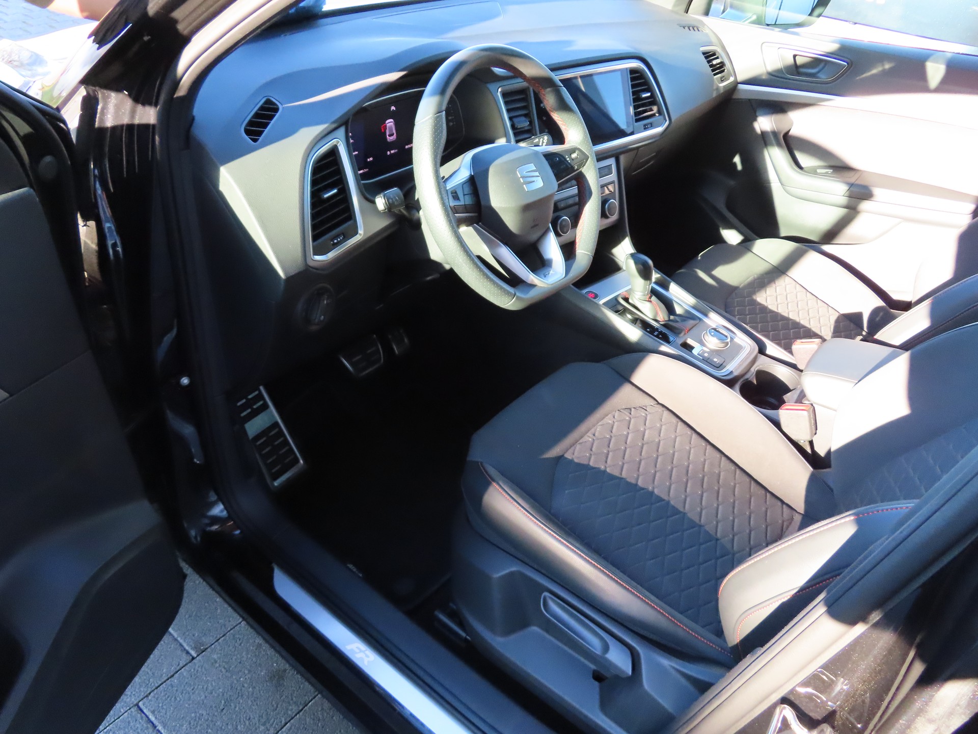 SEAT Ateca 1.5 TSI EVO DSG FR-image-5