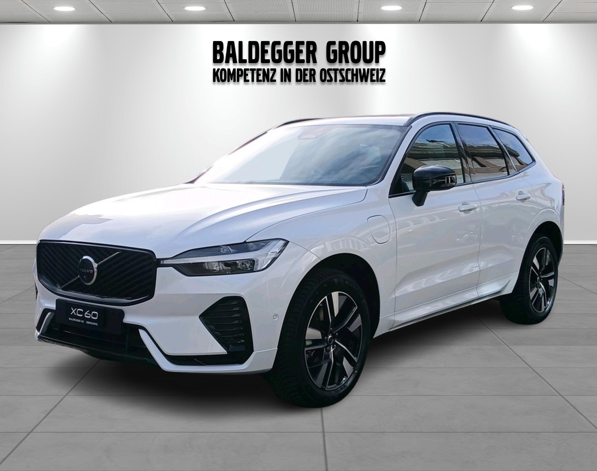 VOLVO XC60 2.0 T6 TE Plus Dark eAWD-image-1