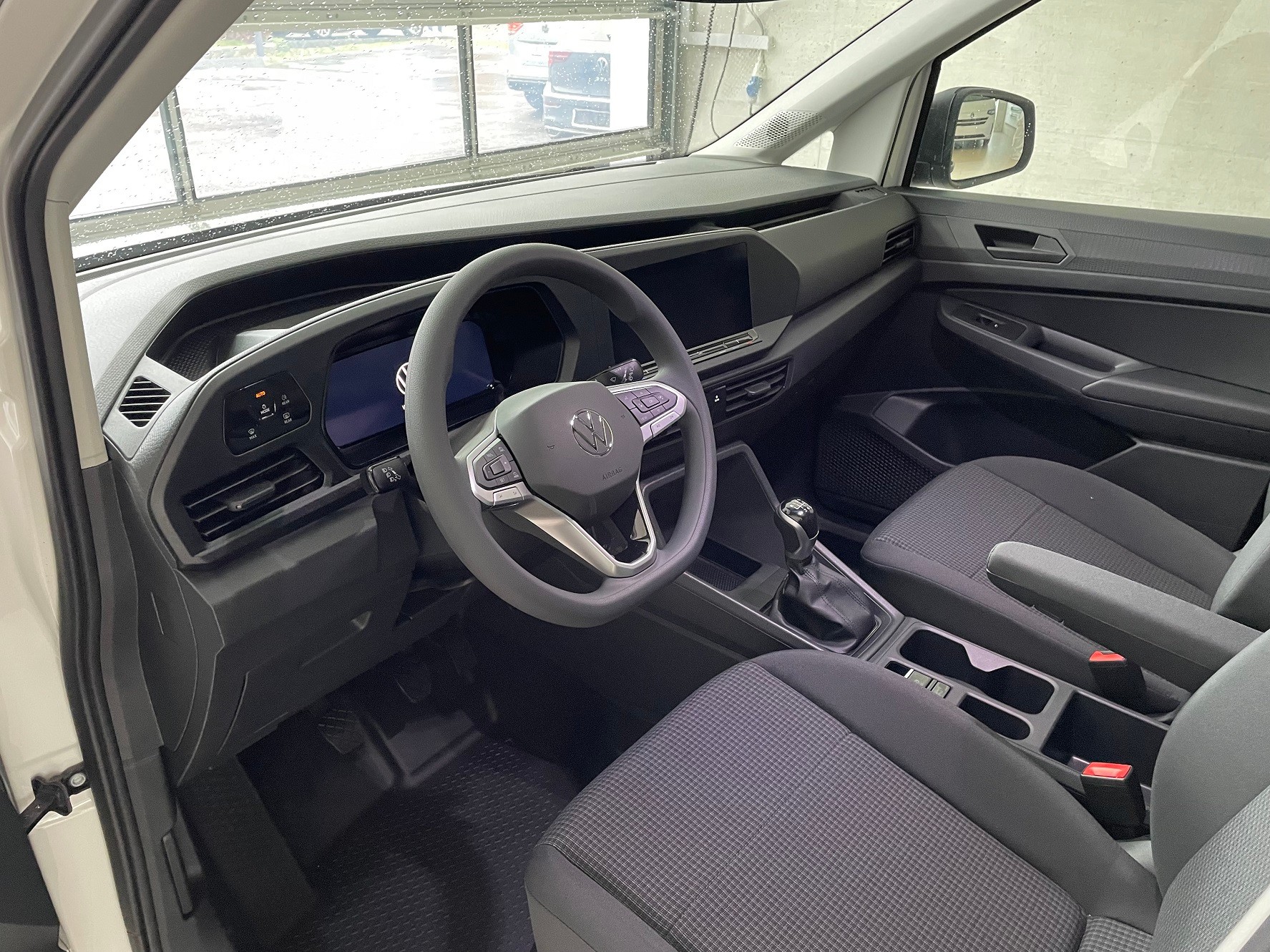 VW Caddy Cargo 1.5 TSI Entry-image-8