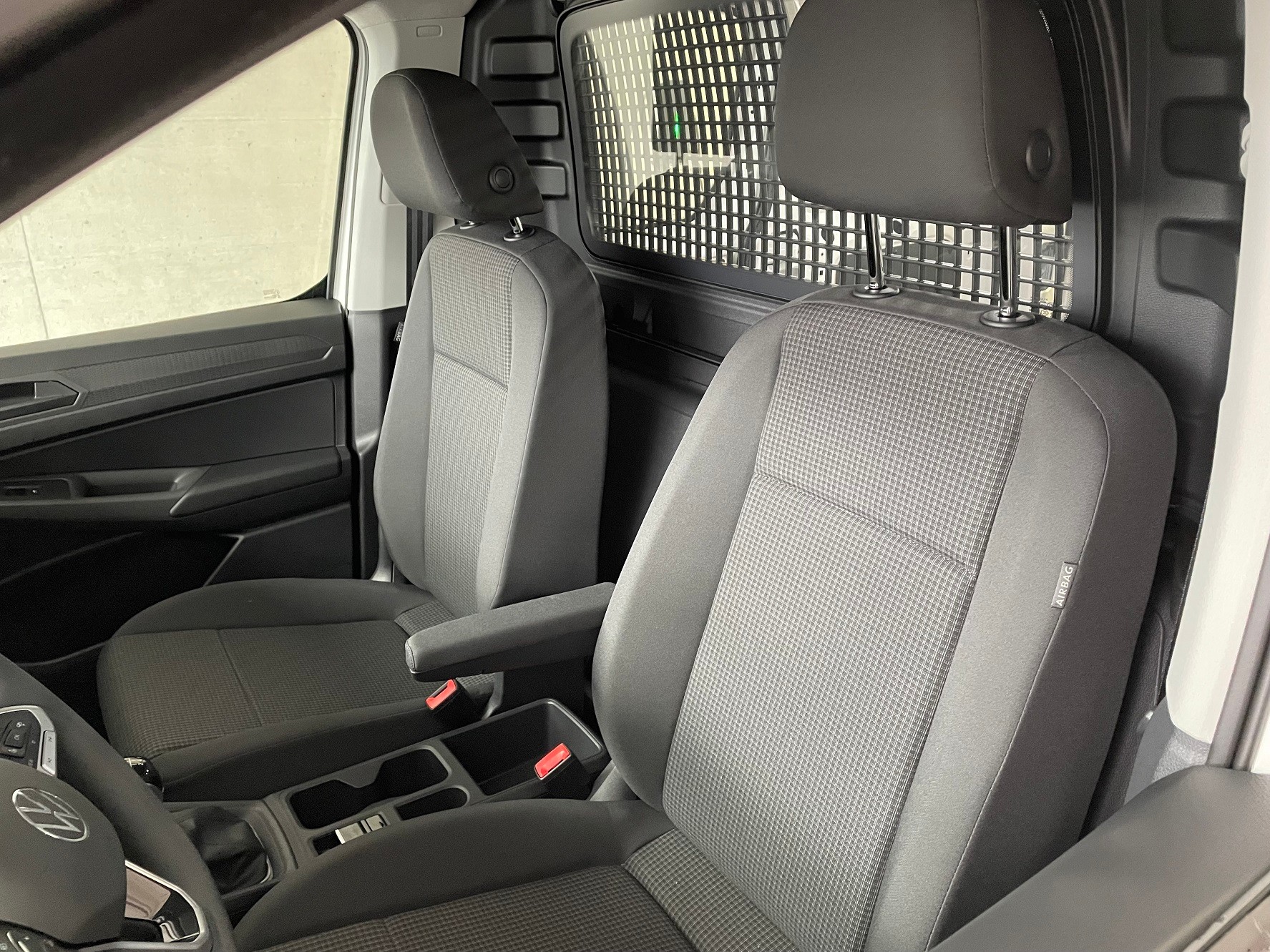 VW Caddy Cargo 1.5 TSI Entry-image-7