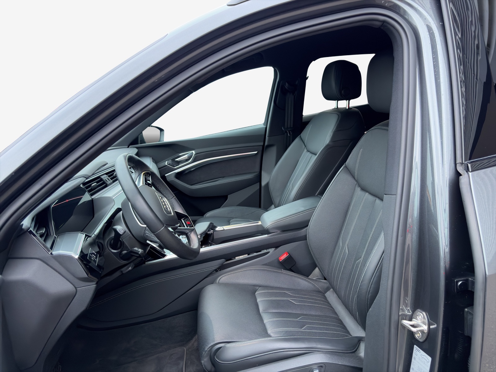 AUDI e-tron 55 Sportback S Line Black Edition quattro-image-8