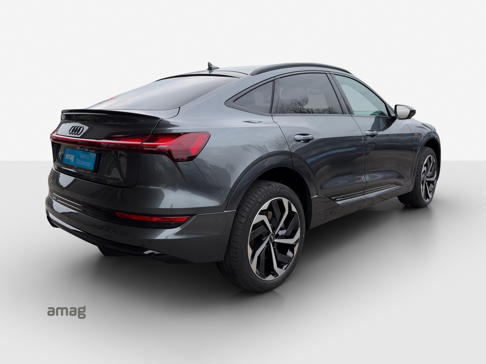 AUDI e-tron 55 Sportback S Line Black Edition quattro-image-5