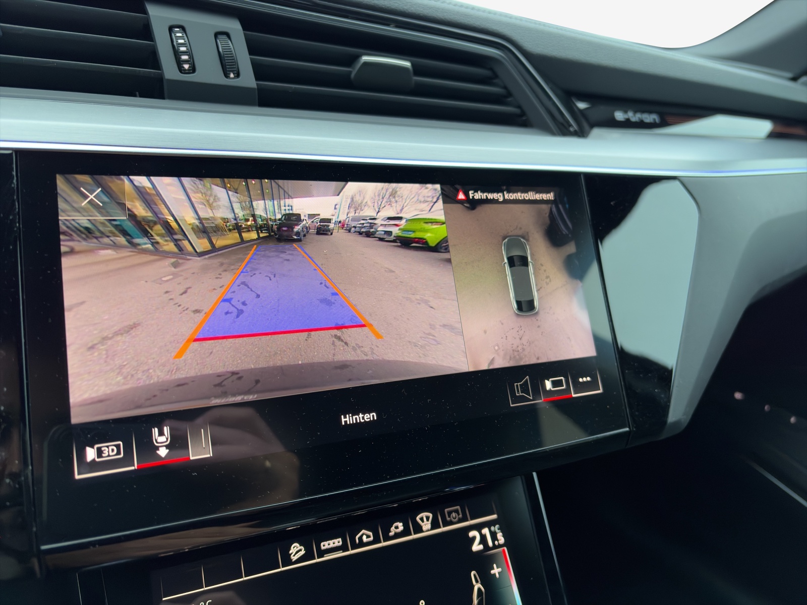 AUDI e-tron 55 Sportback S Line Black Edition quattro-image-14
