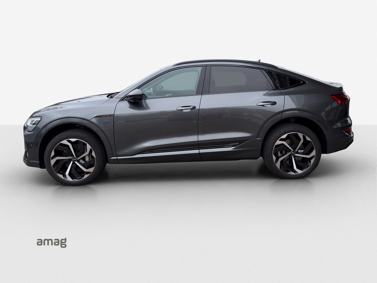 AUDI e-tron 55 Sportback S Line Black Edition quattro-image-1