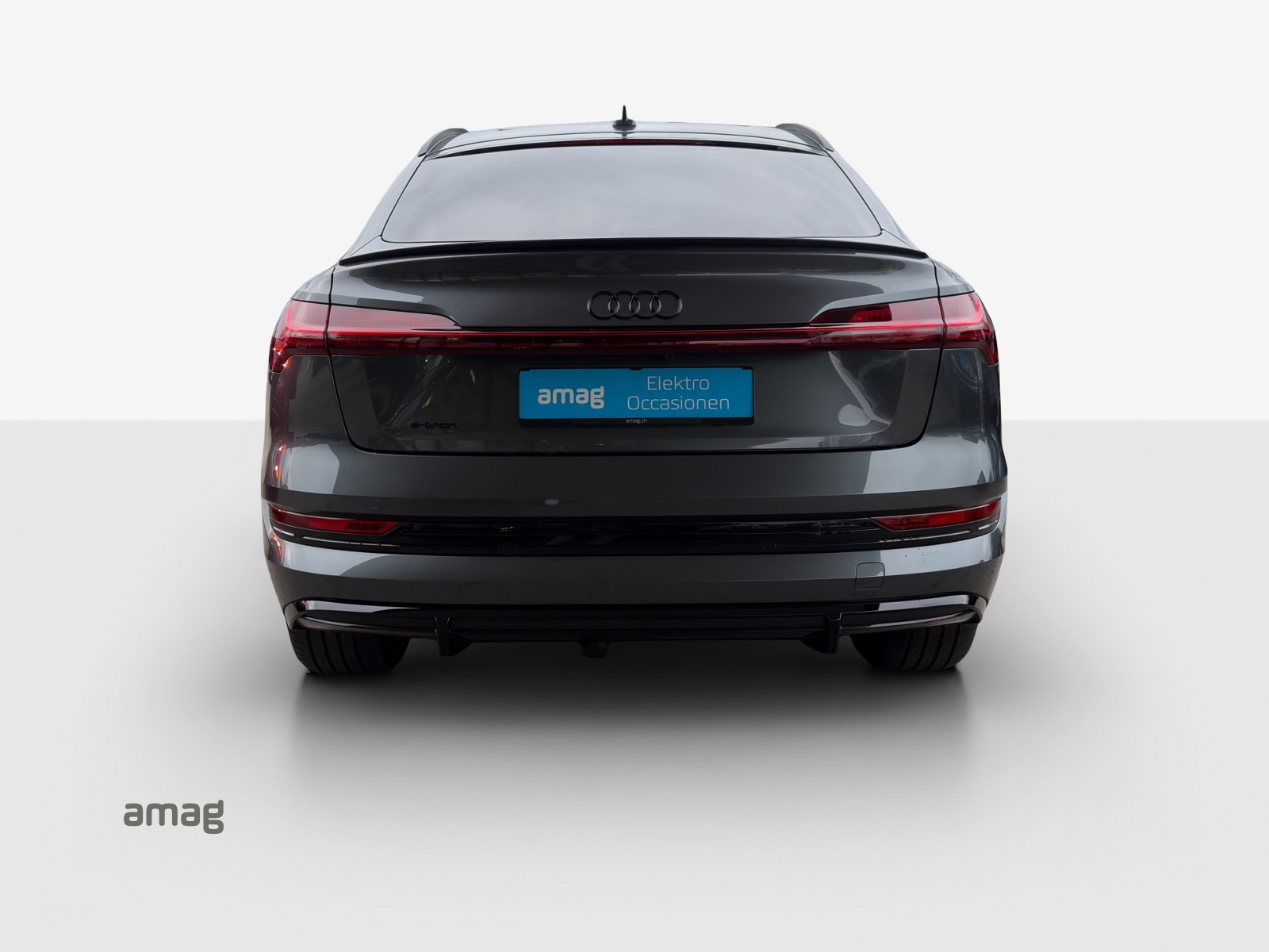 AUDI e-tron 55 Sportback S Line Black Edition quattro-image-4