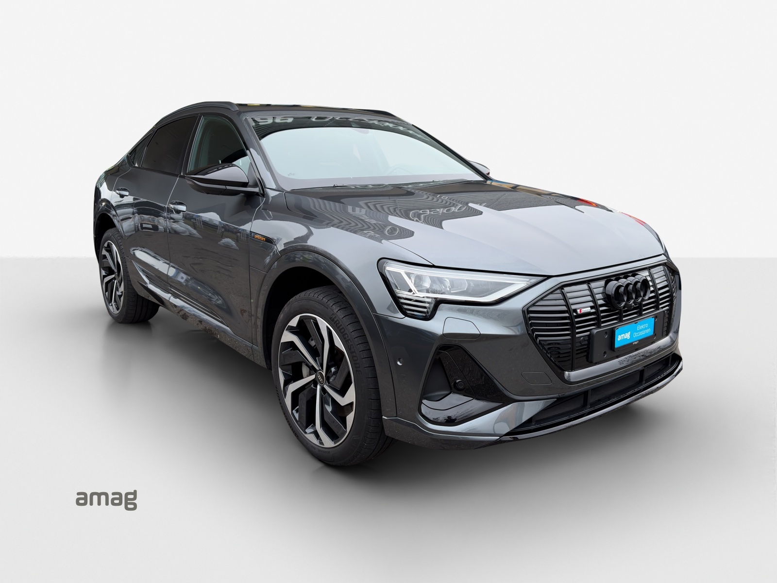 AUDI e-tron 55 Sportback S Line Black Edition quattro-image-6