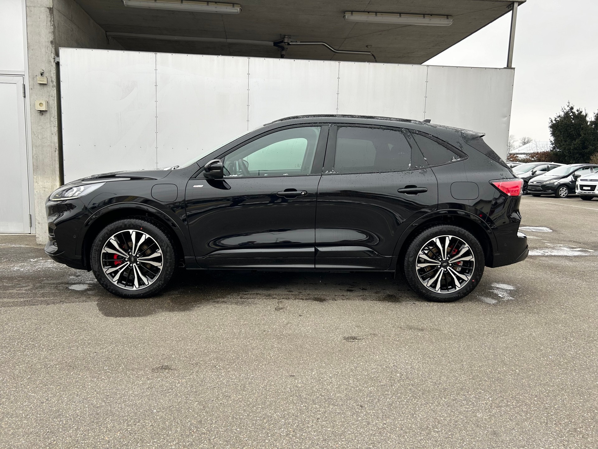 FORD Kuga 2.5 Plug-in Hybrid ST-Line X-image-2