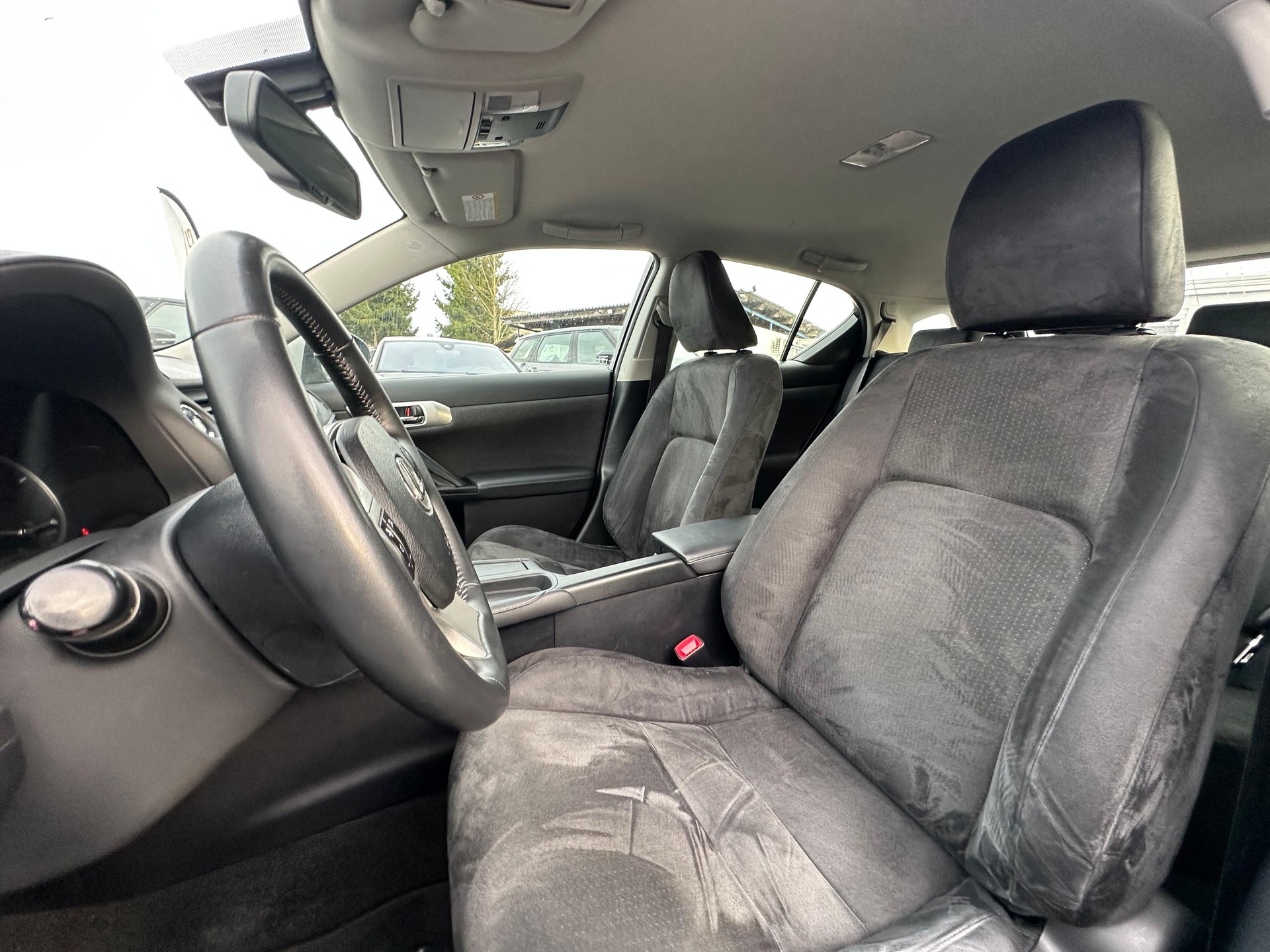 LEXUS CT 200h 1.8 comfort CVT-image-8