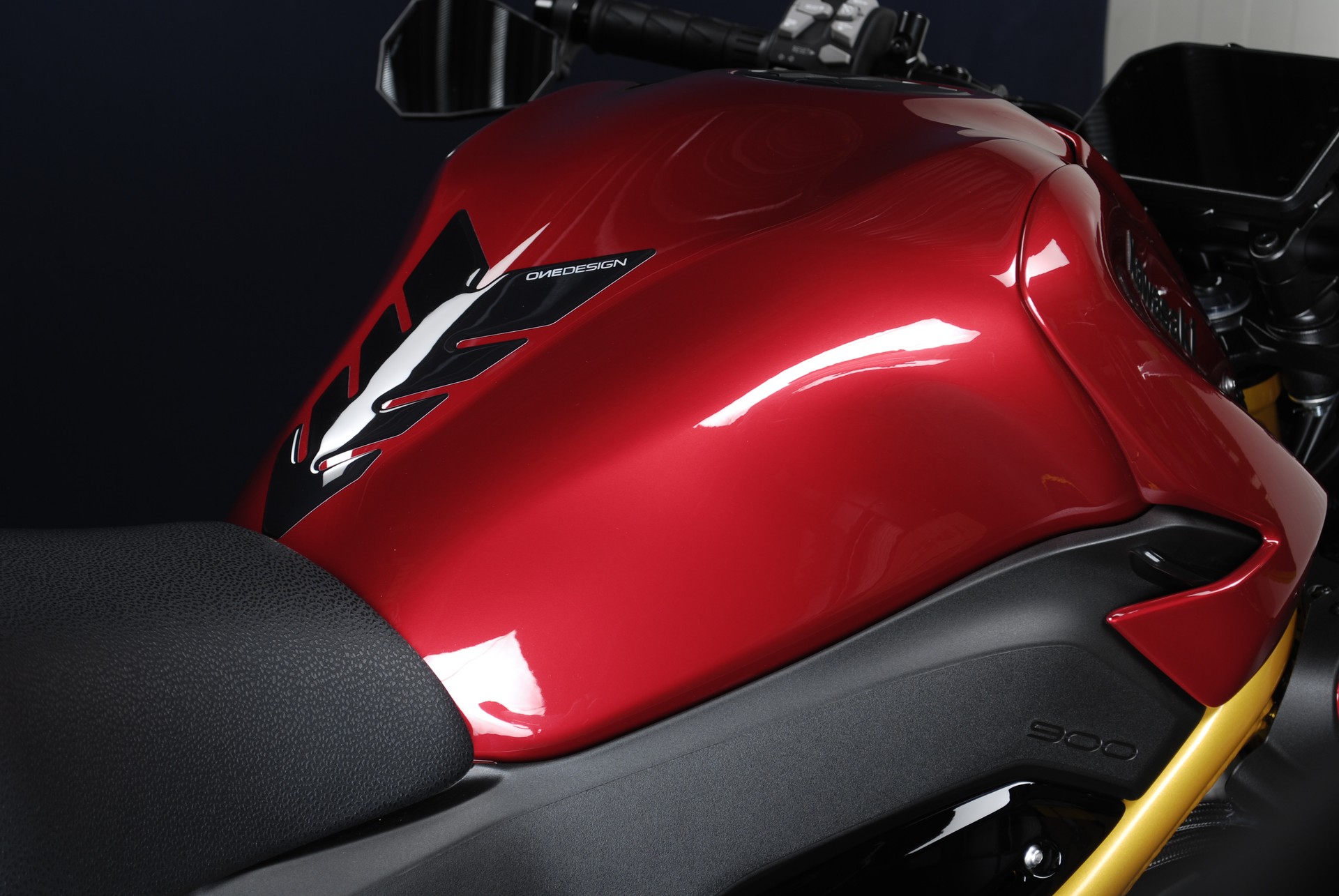 KAWASAKI Z 900 (70kW) MY26 - Sonderumbau-showroom-element-3