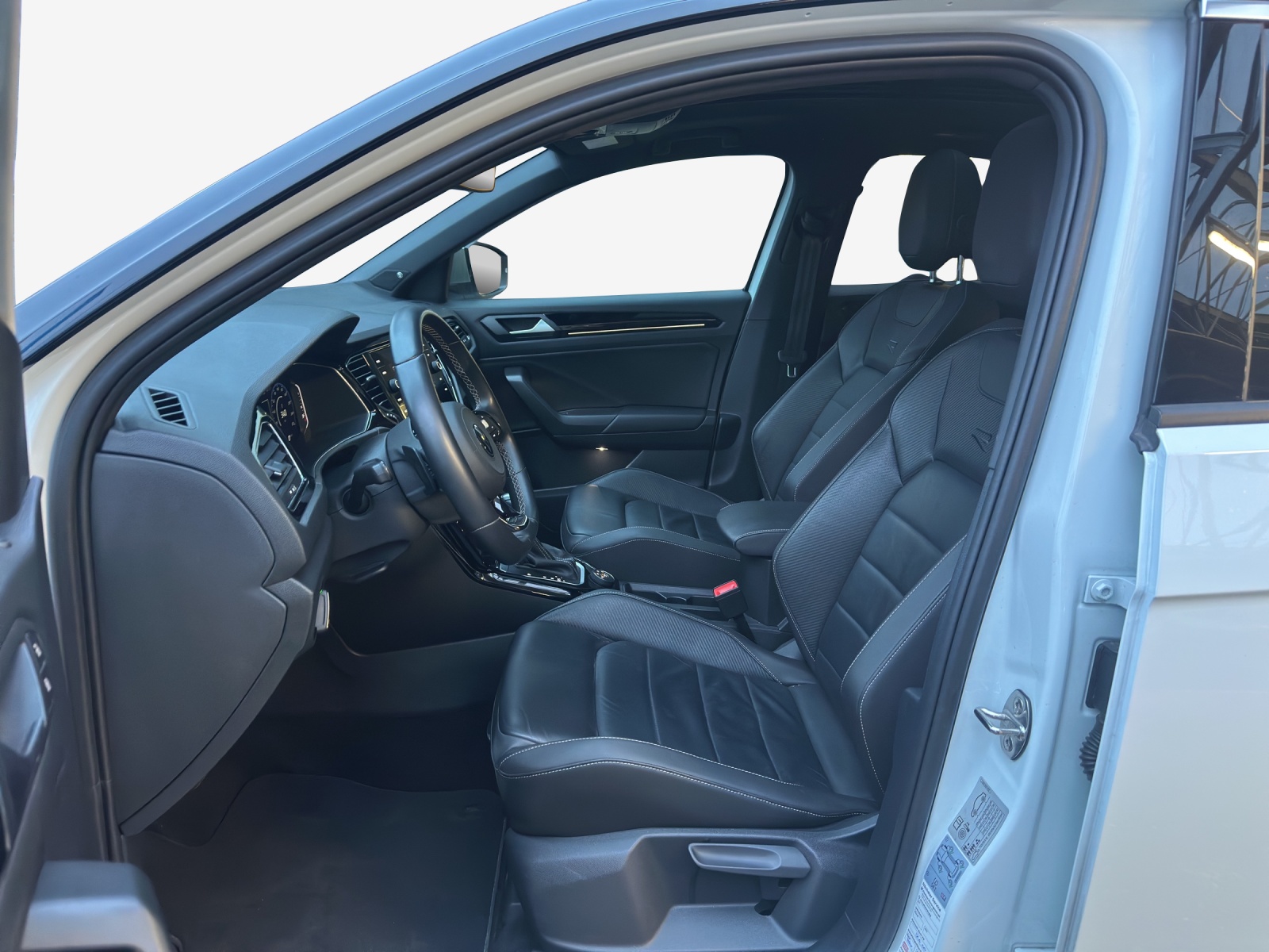 VW T-Roc 2.0 TSI R DSG 4Motion-image-7