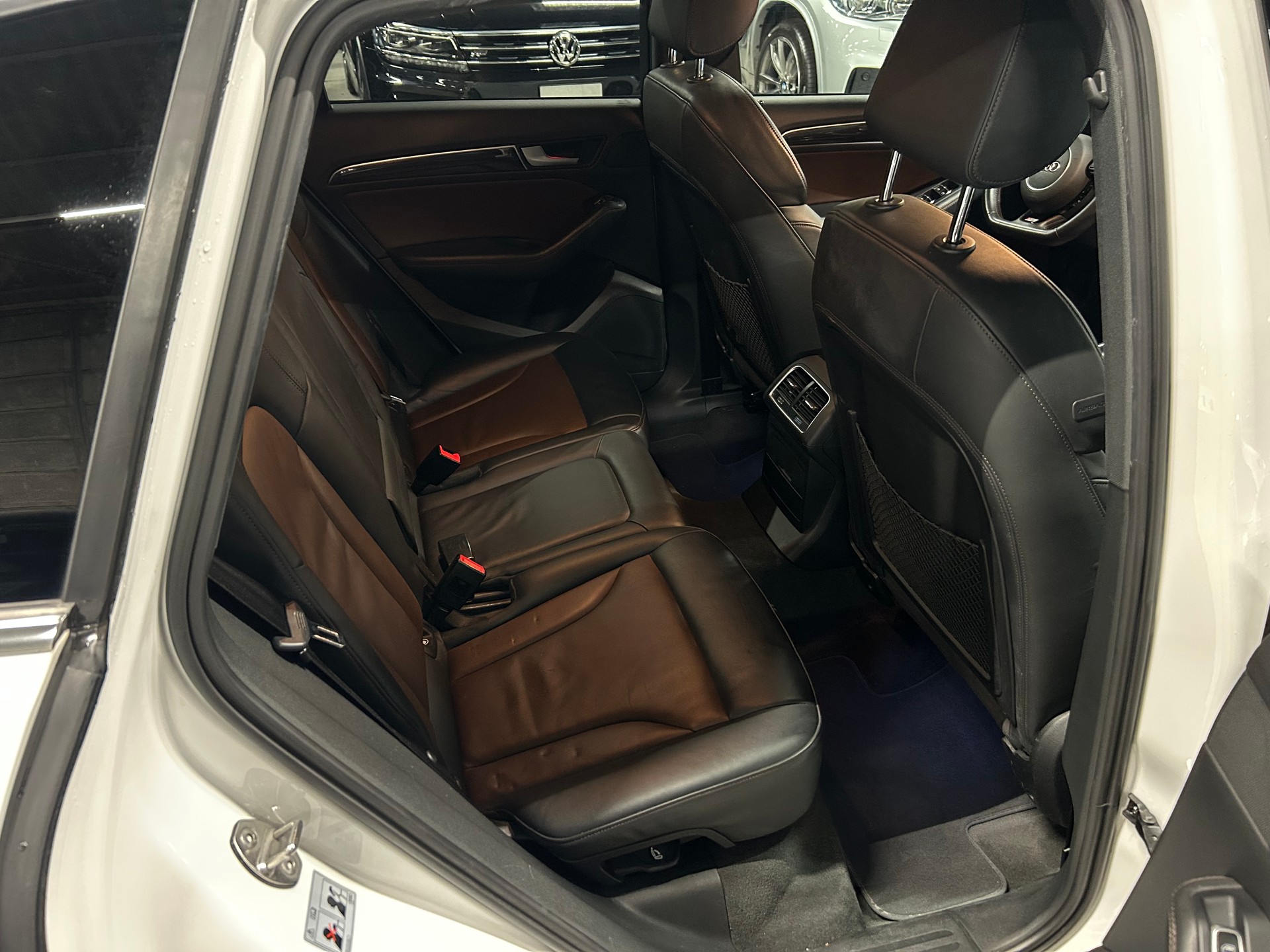 AUDI SQ5 3.0 TDI quattro tiptronic-image-13