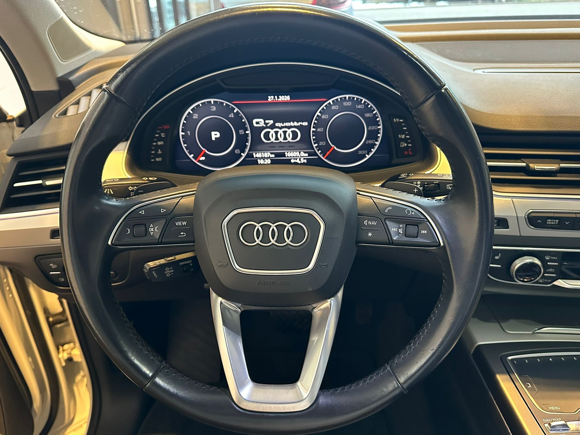 AUDI Q7 3.0 TDI quattro tiptronic-image-10