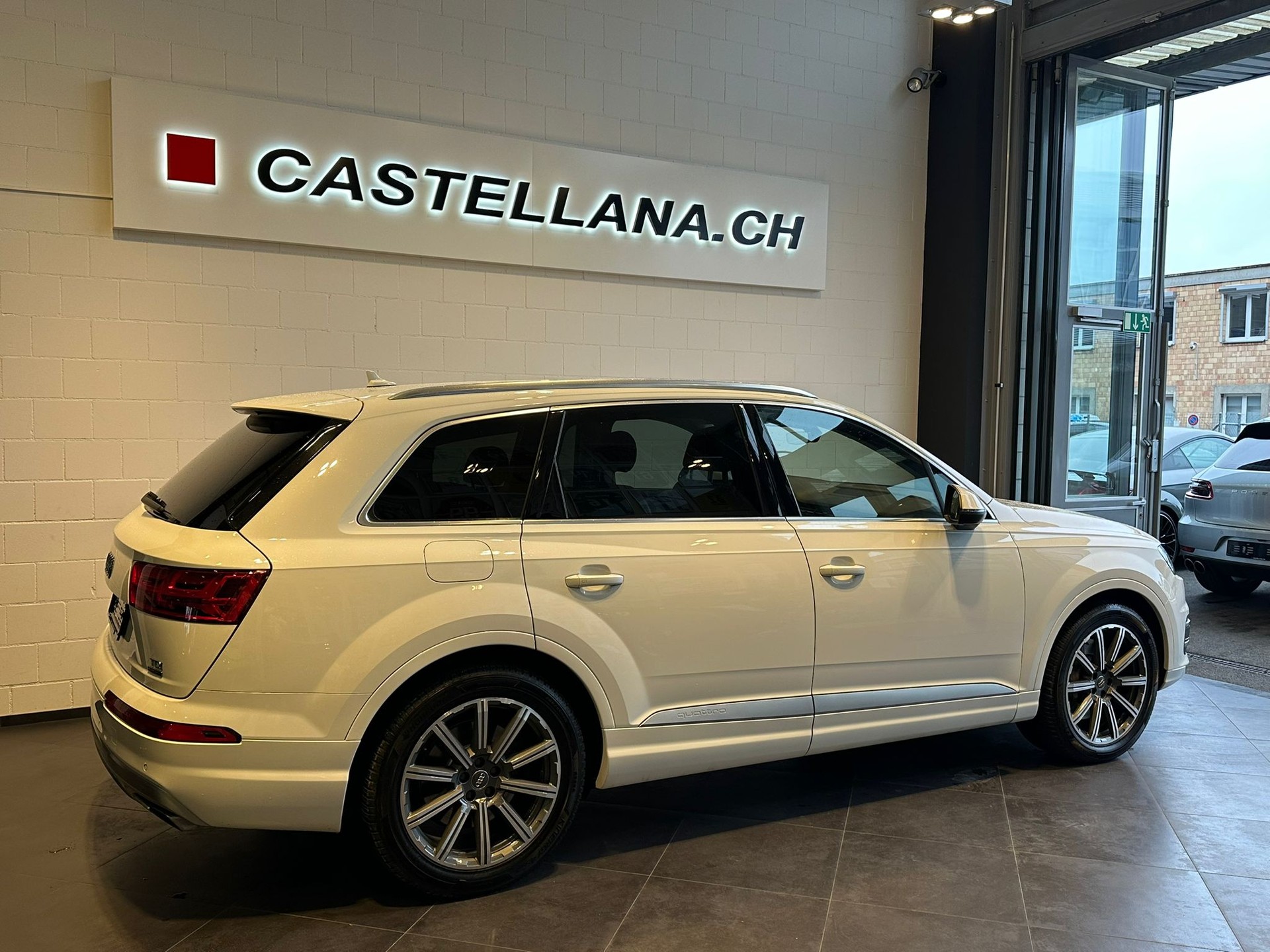 AUDI Q7 3.0 TDI quattro tiptronic-image-2
