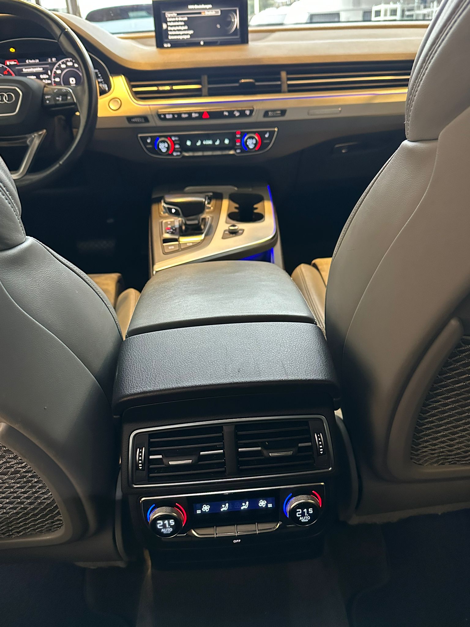 AUDI Q7 3.0 TDI quattro tiptronic-image-16