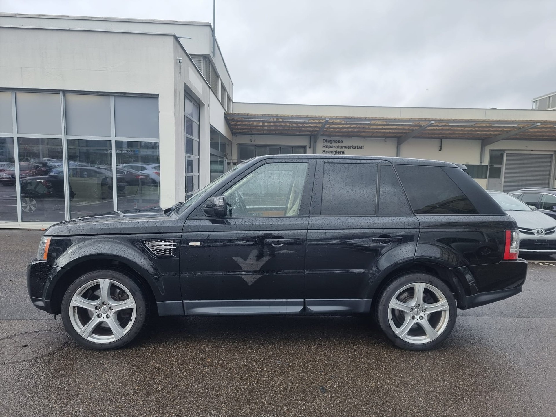 LAND ROVER Range Rover Sport 3.0 TDV6 Autobiography Automatic-image-6