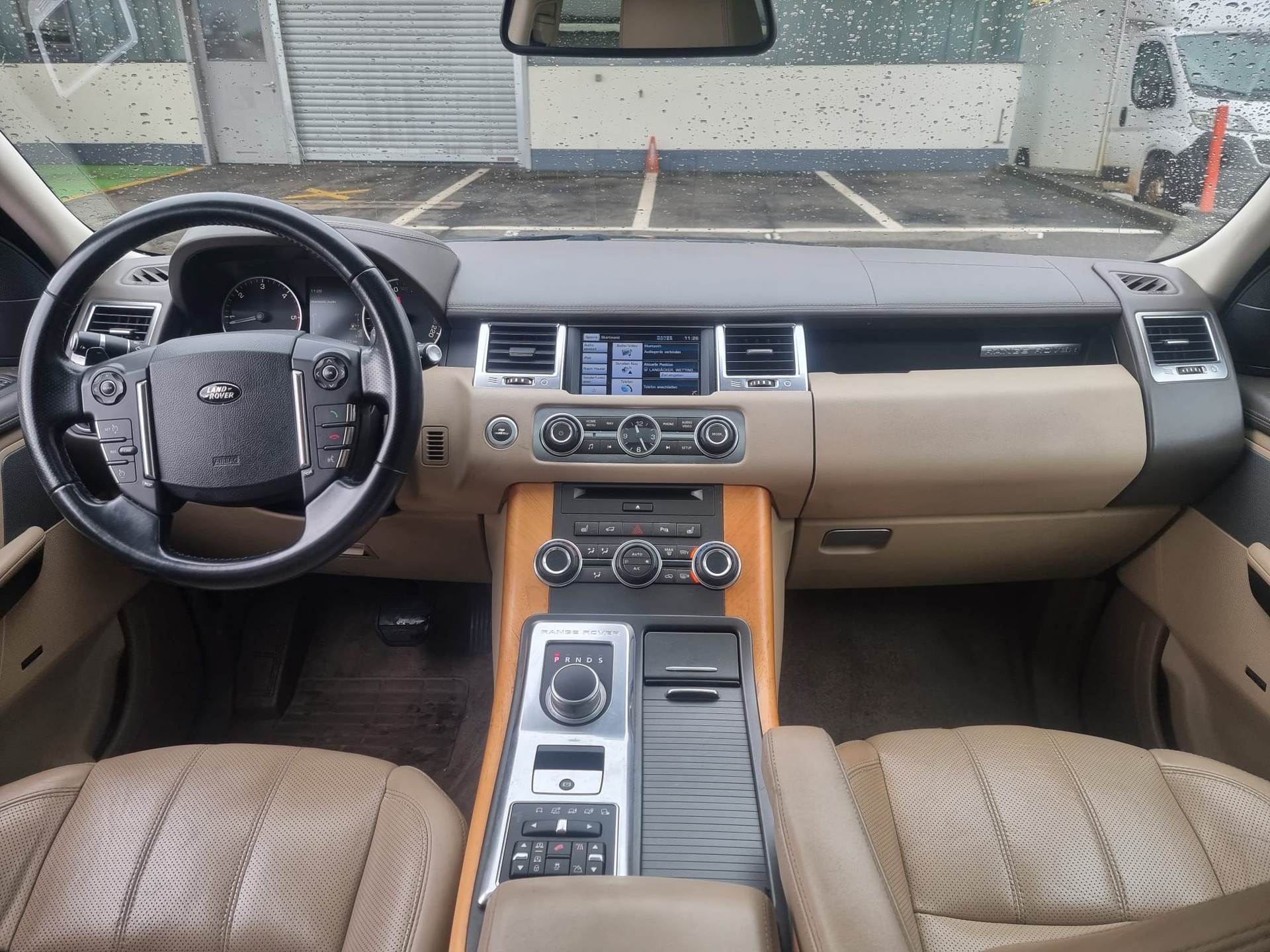 LAND ROVER Range Rover Sport 3.0 TDV6 Autobiography Automatic-image-7