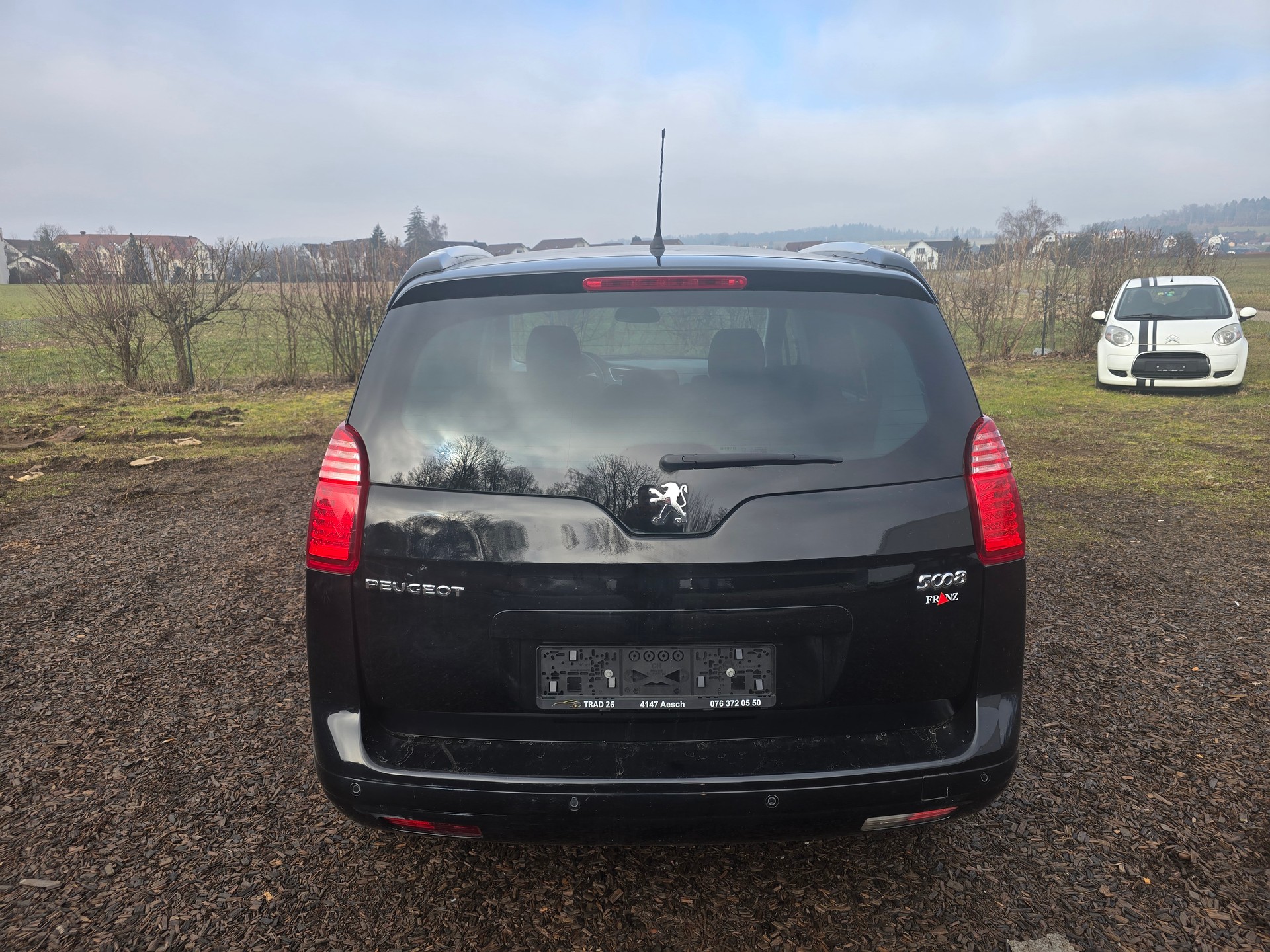 PEUGEOT 5008 1.6 16V T Allure Automatic-showroom-element-3
