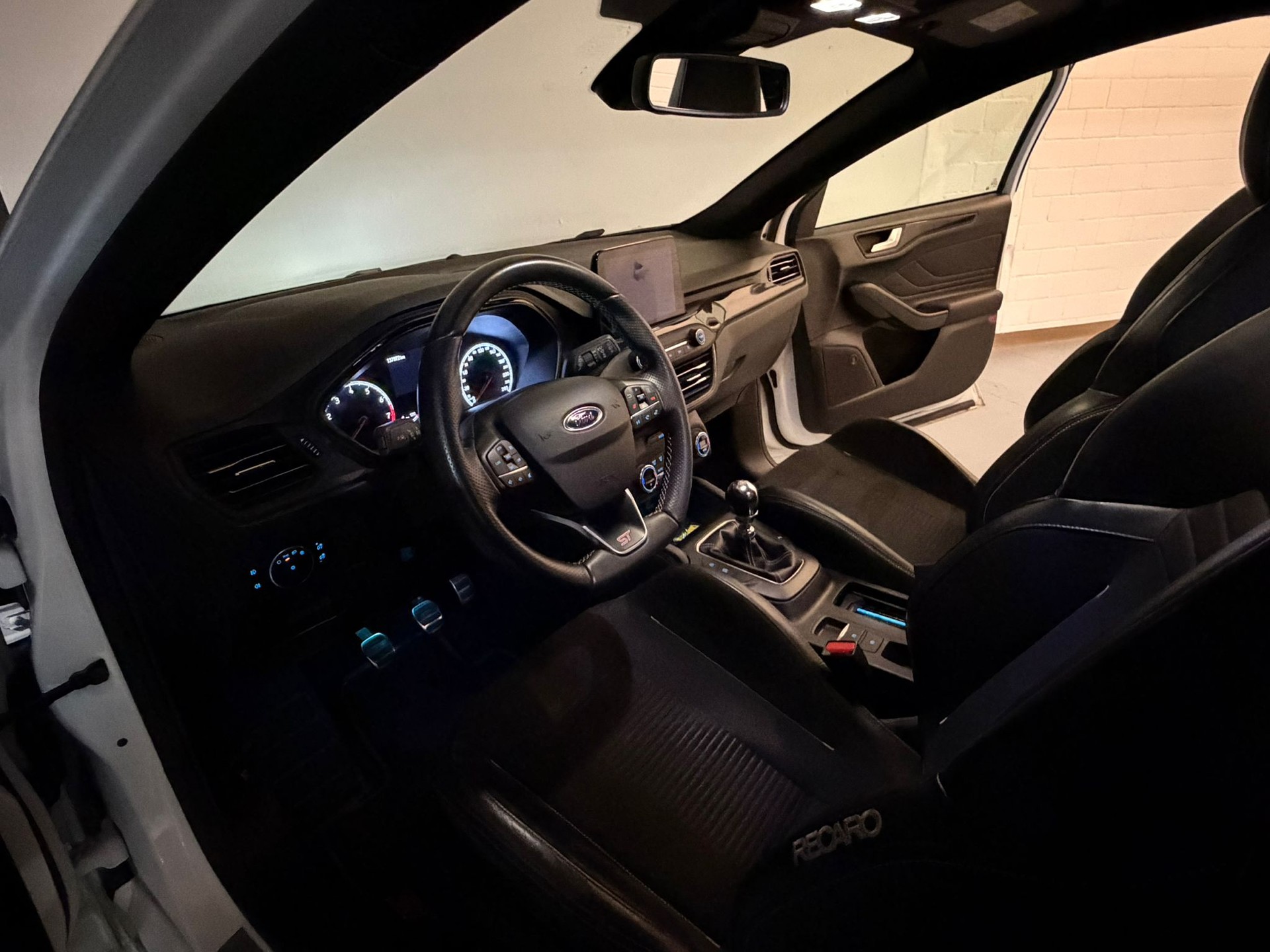 FORD Focus ST 2.3 EcoBoost Mountune ***CH-Fahrzeug***-image-10