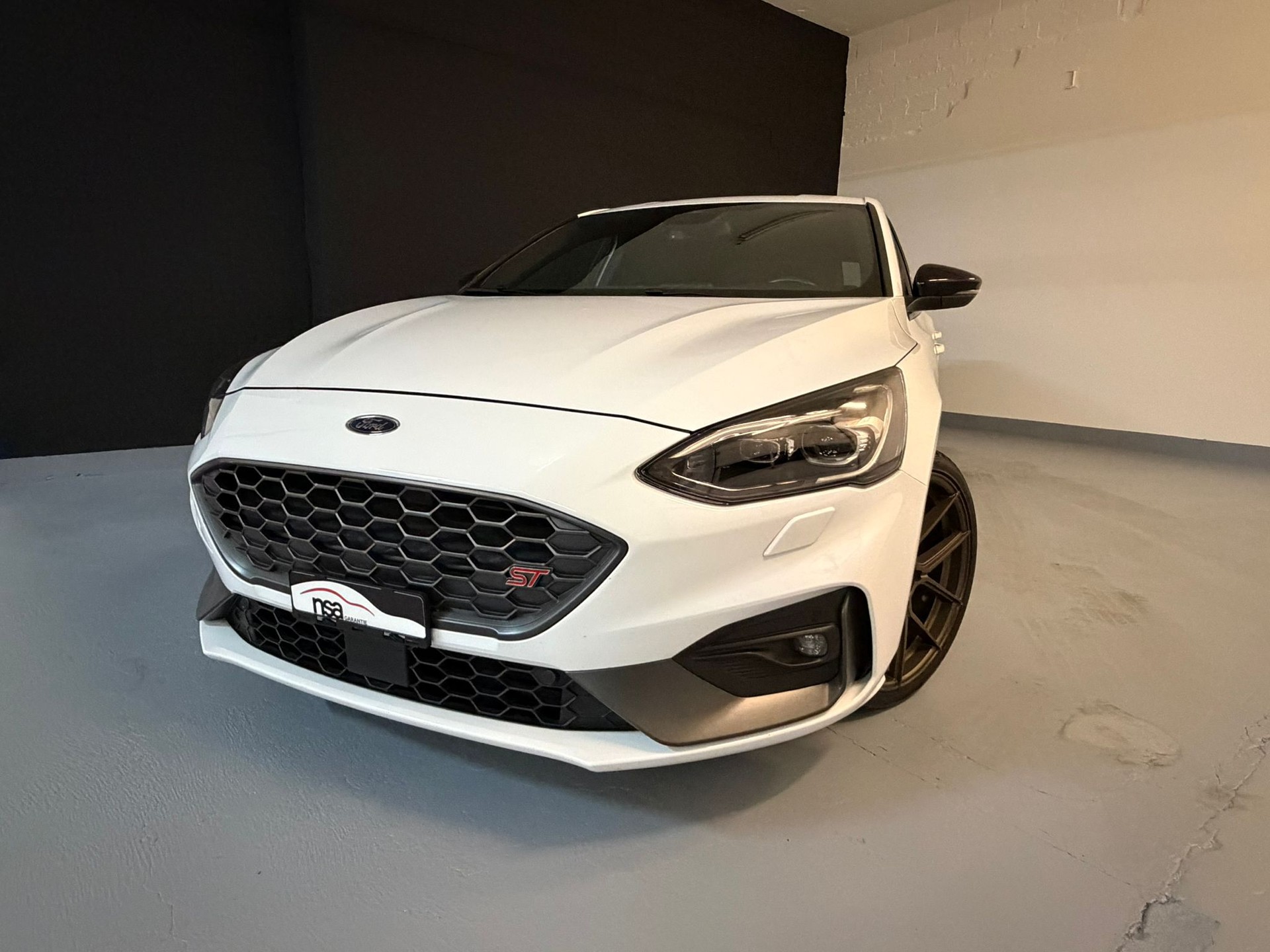 FORD Focus ST 2.3 EcoBoost Mountune ***CH-Fahrzeug***-showroom-element-2