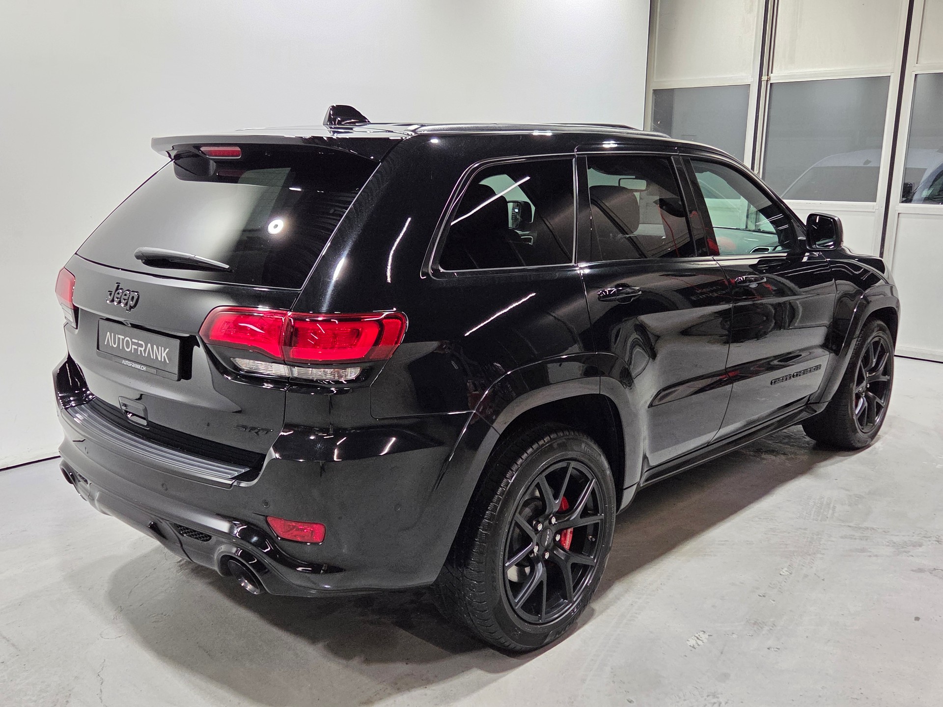 JEEP Grand Cherokee 6.4 V8 HEMI SRT8-image-21