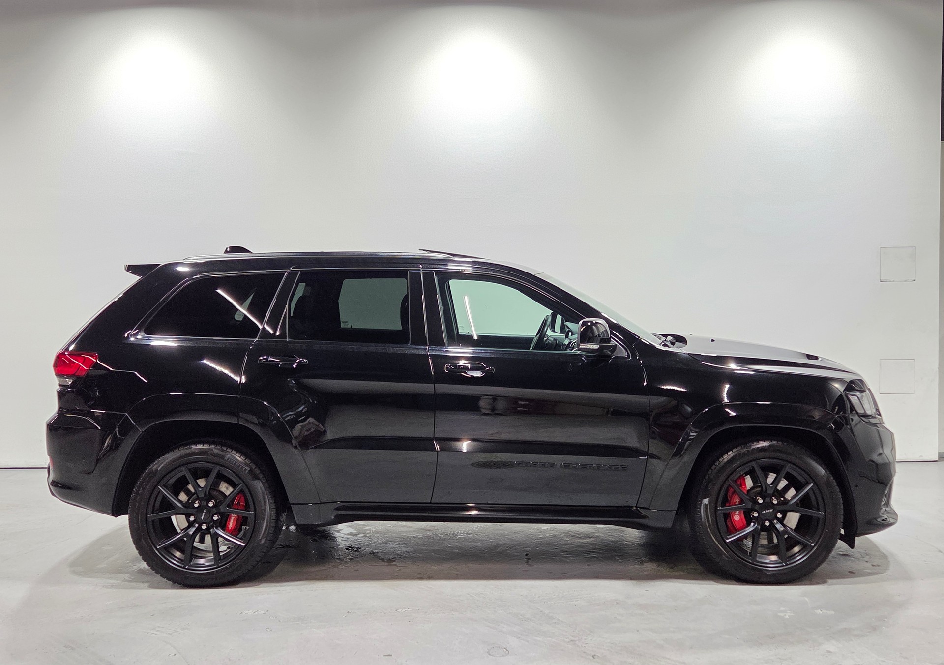 JEEP Grand Cherokee 6.4 V8 HEMI SRT8-image-1