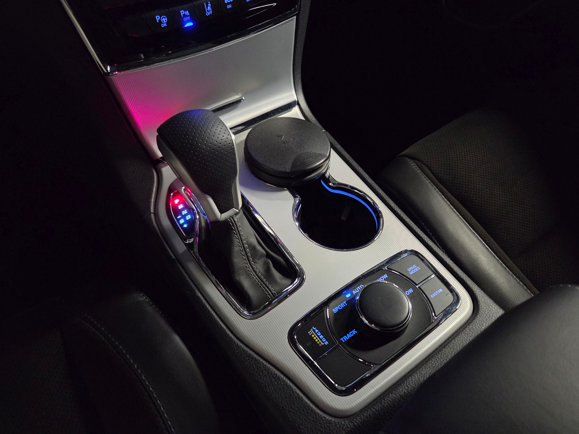 JEEP Grand Cherokee 6.4 V8 HEMI SRT8-image-19