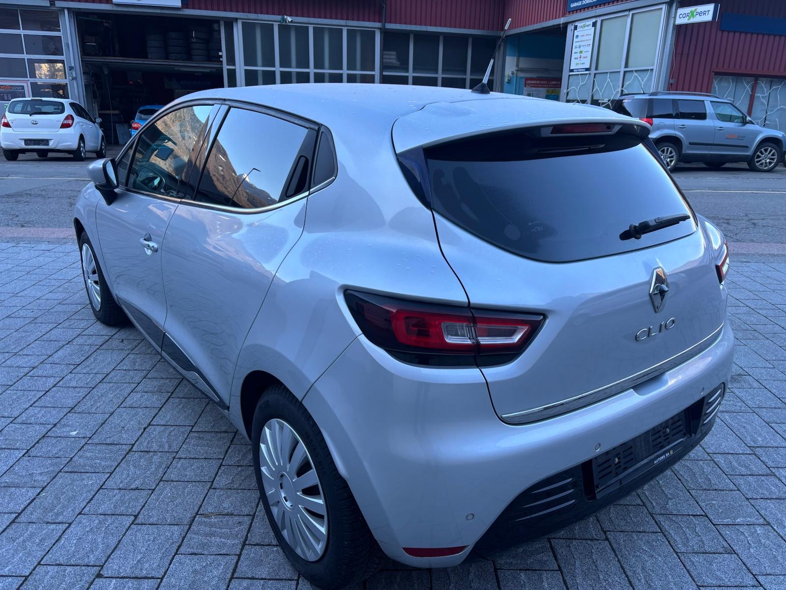 RENAULT Clio 1.2 16V T Intens-image-1