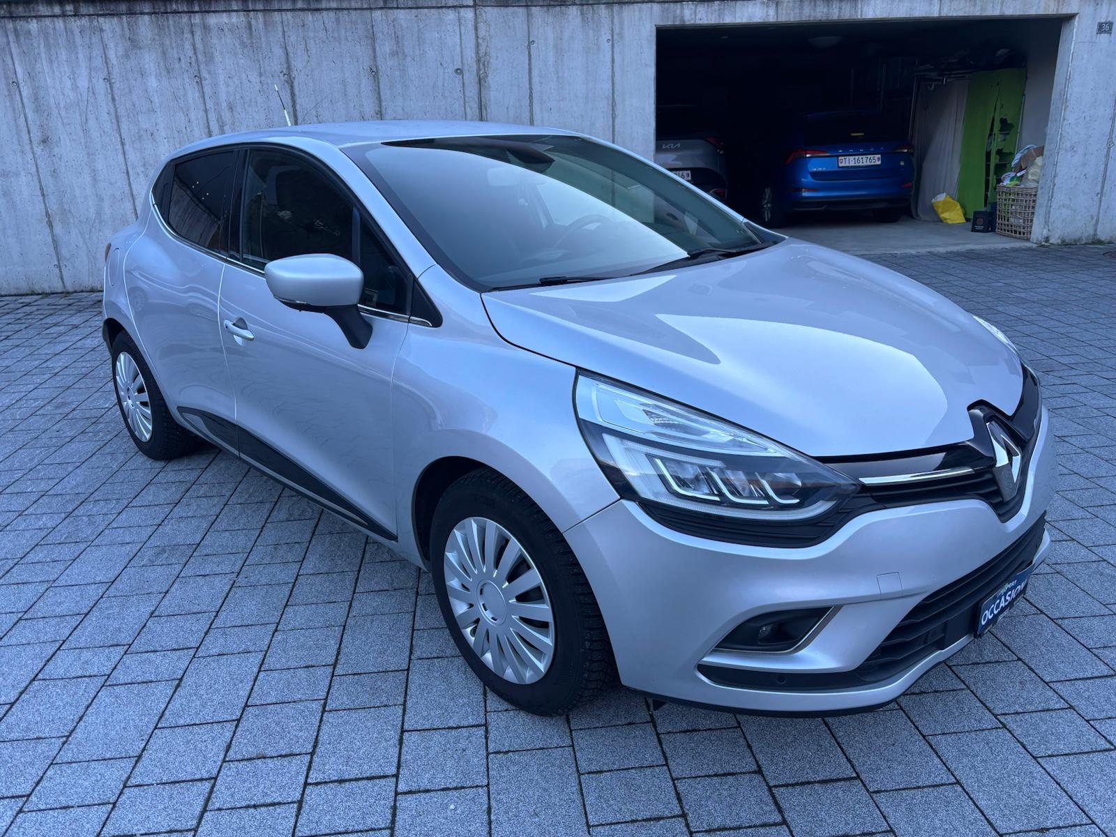 RENAULT Clio 1.2 16V T Intens-image-2