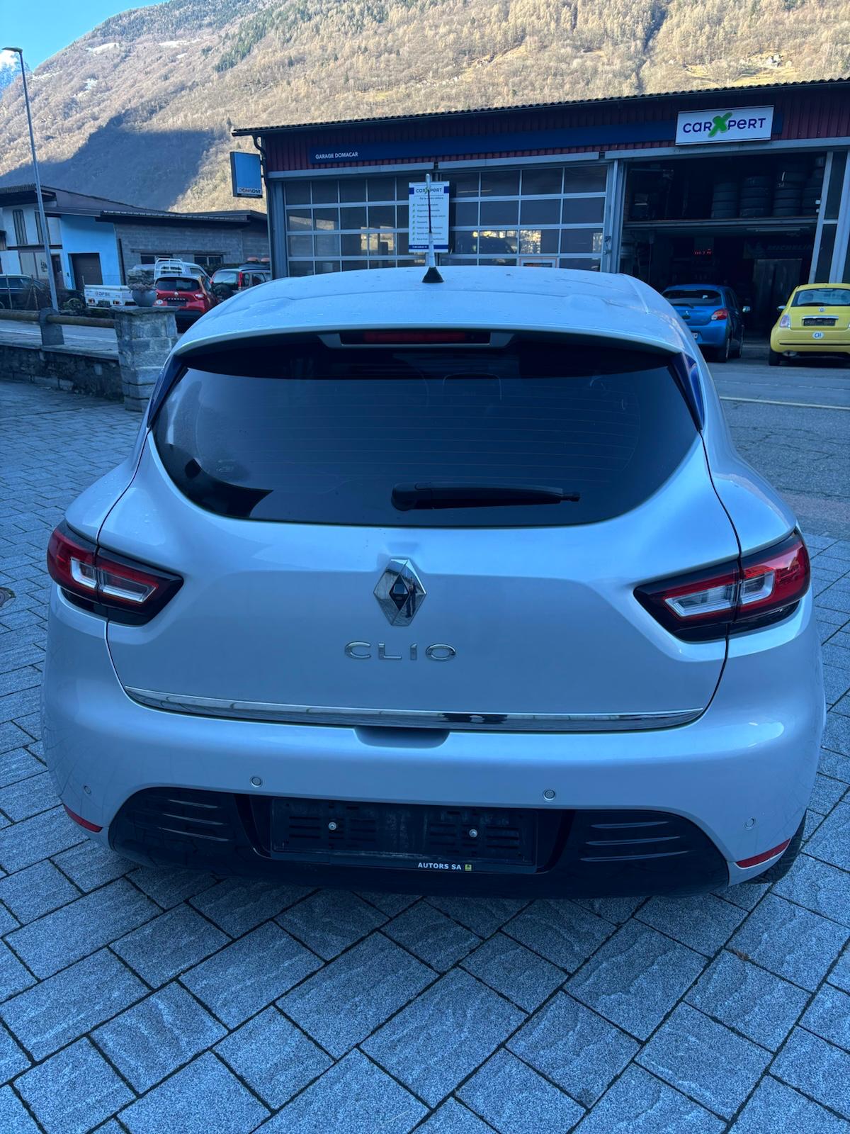 RENAULT Clio 1.2 16V T Intens-image-4