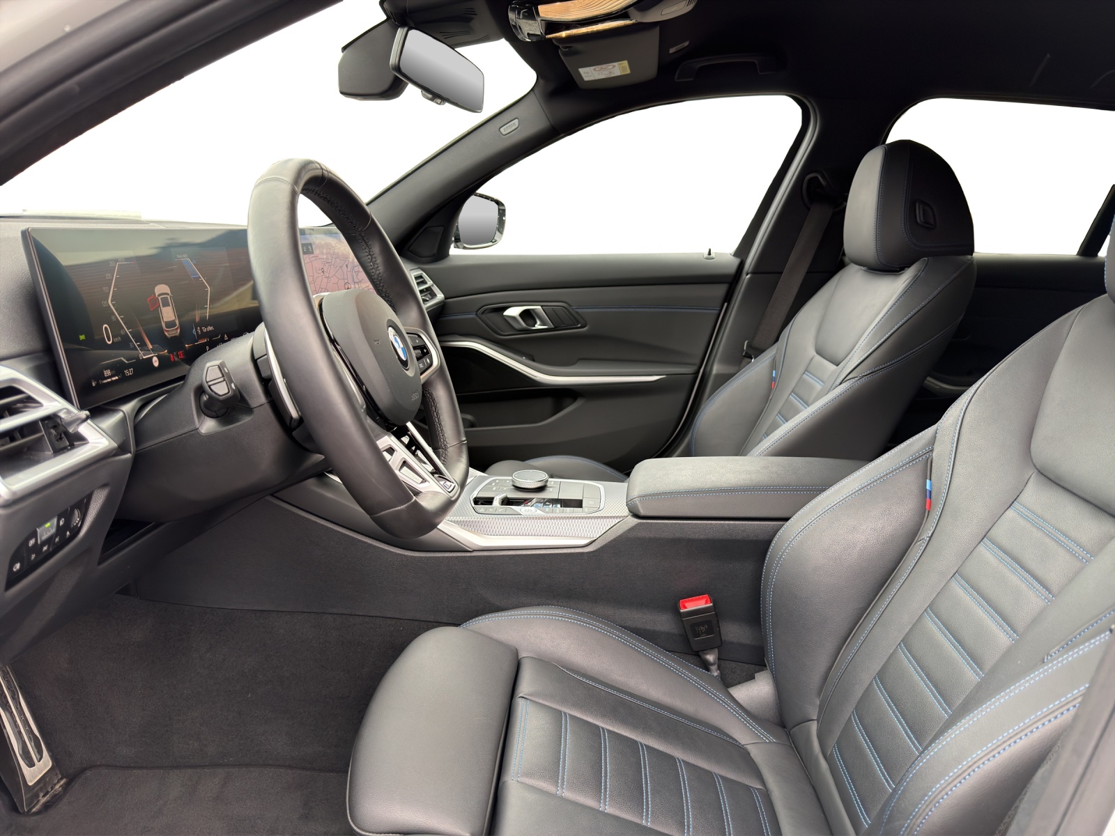 BMW 320d xDrive 48V Touring Steptronic M Sport-image-8