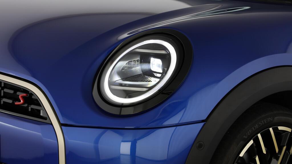 MINI Cooper S Cabrio-image-15