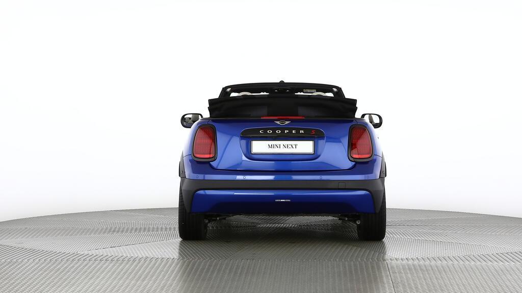 MINI Cooper S Cabrio-image-13