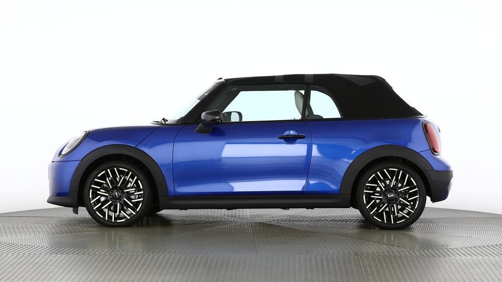 MINI Cooper S Cabrio-image-2