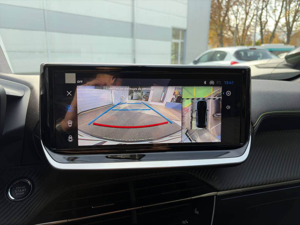 PEUGEOT 208 1.2 Hybrid 145 GT-image-8