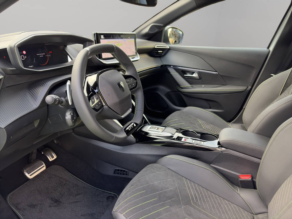 PEUGEOT 208 1.2 Hybrid 145 GT-image-5