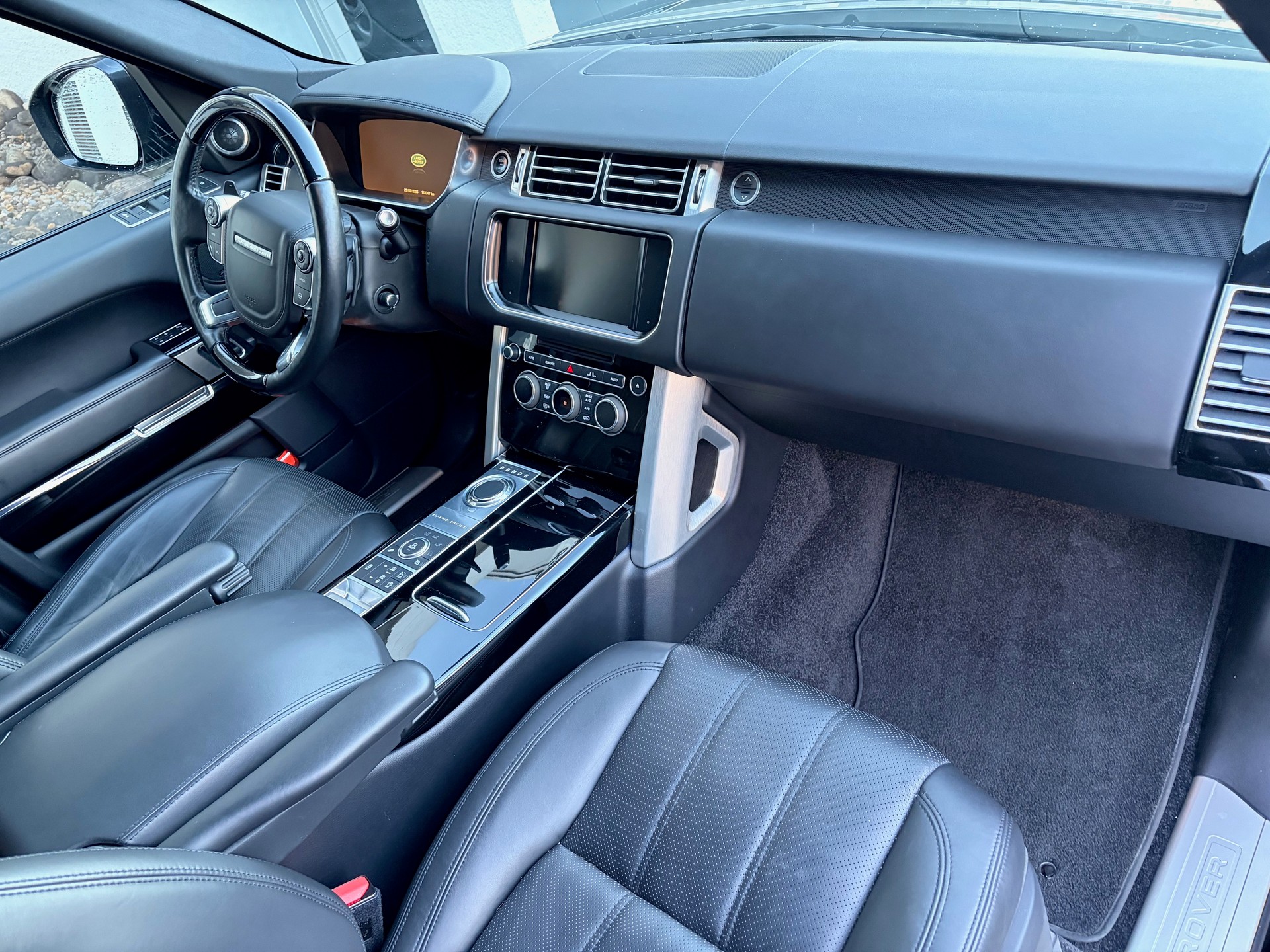 LAND ROVER Range Rover 4.4 SDV8 Vogue Automatic-image-3