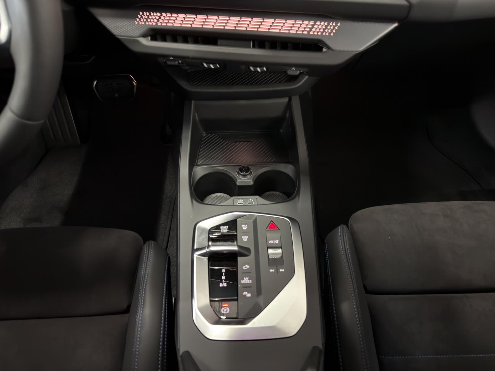 BMW 123 xDrive-image-12