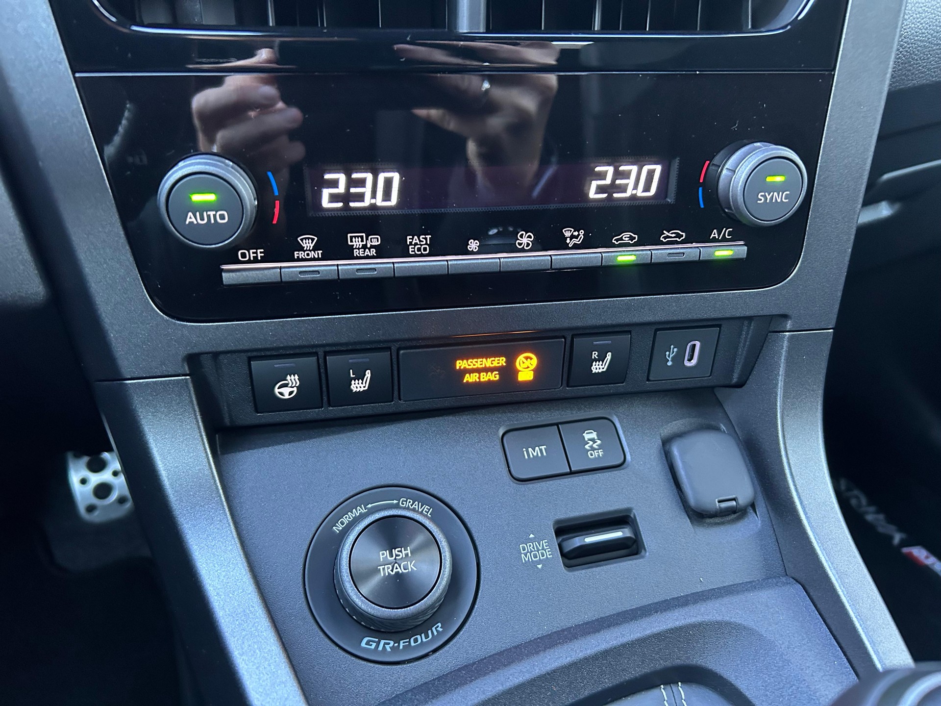 TOYOTA GR Yaris 1.6 Turbo Sport 4x4-image-9