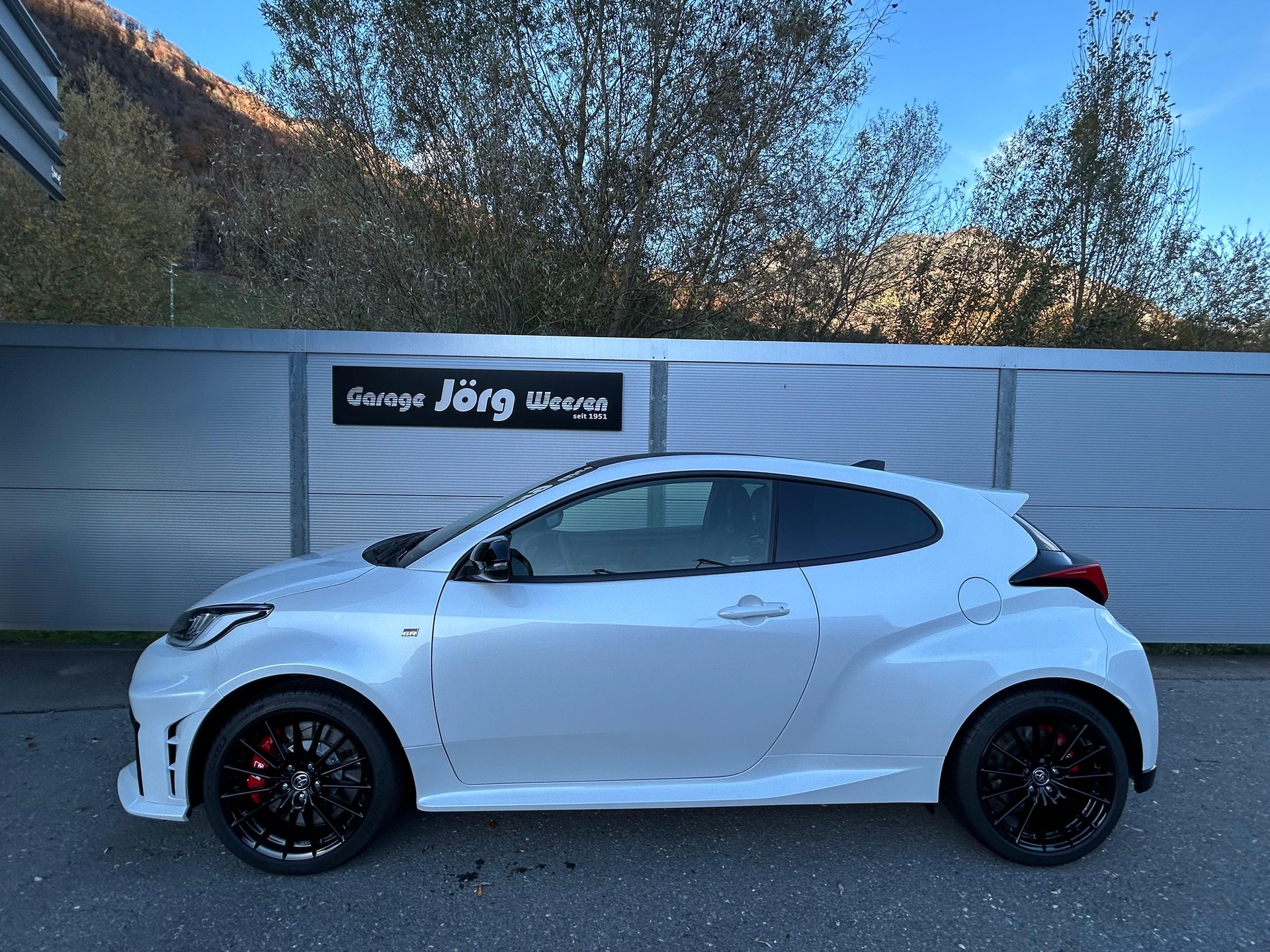 TOYOTA GR Yaris 1.6 Turbo Sport 4x4-image-2