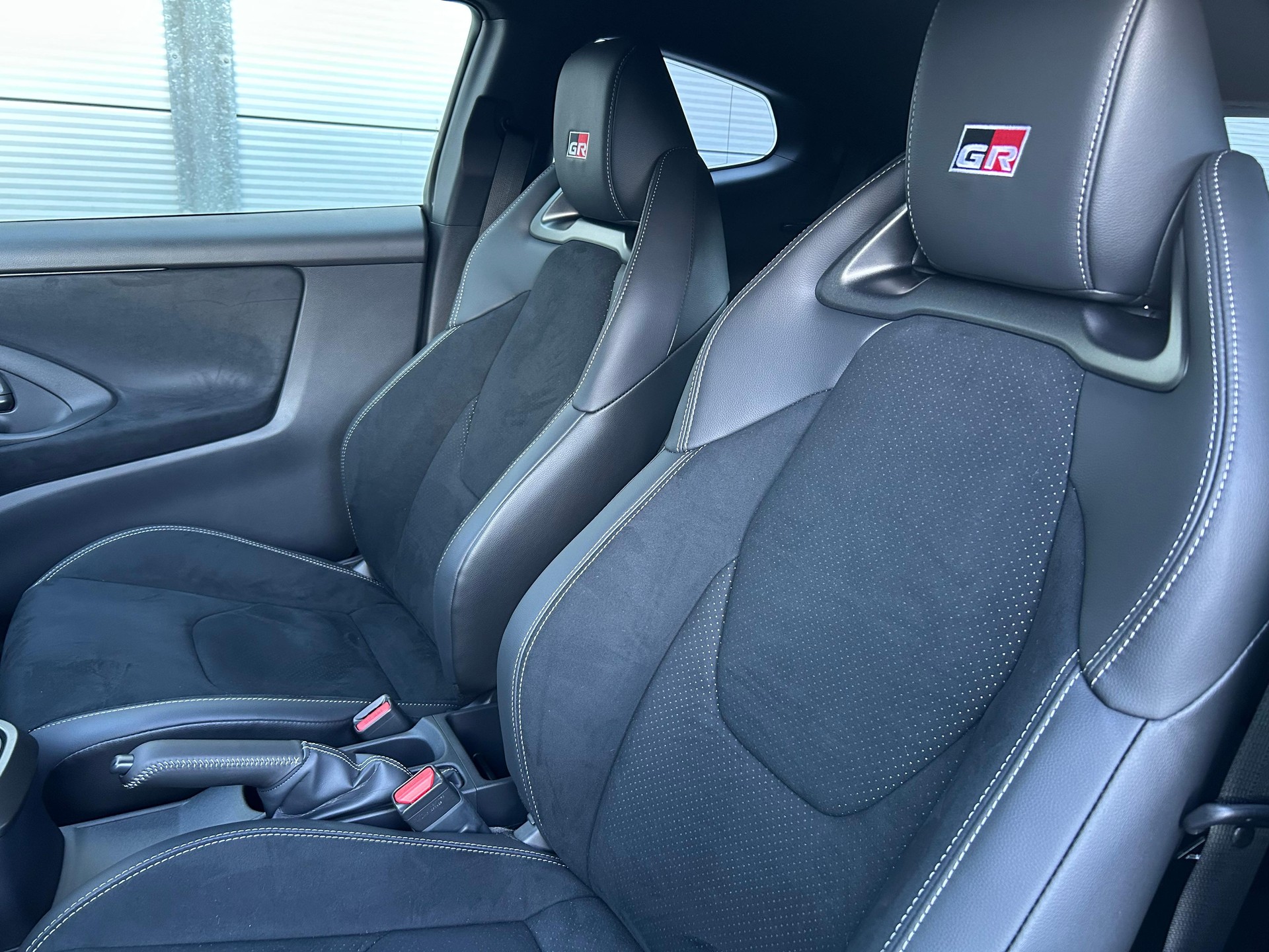 TOYOTA GR Yaris 1.6 Turbo Sport 4x4-image-6