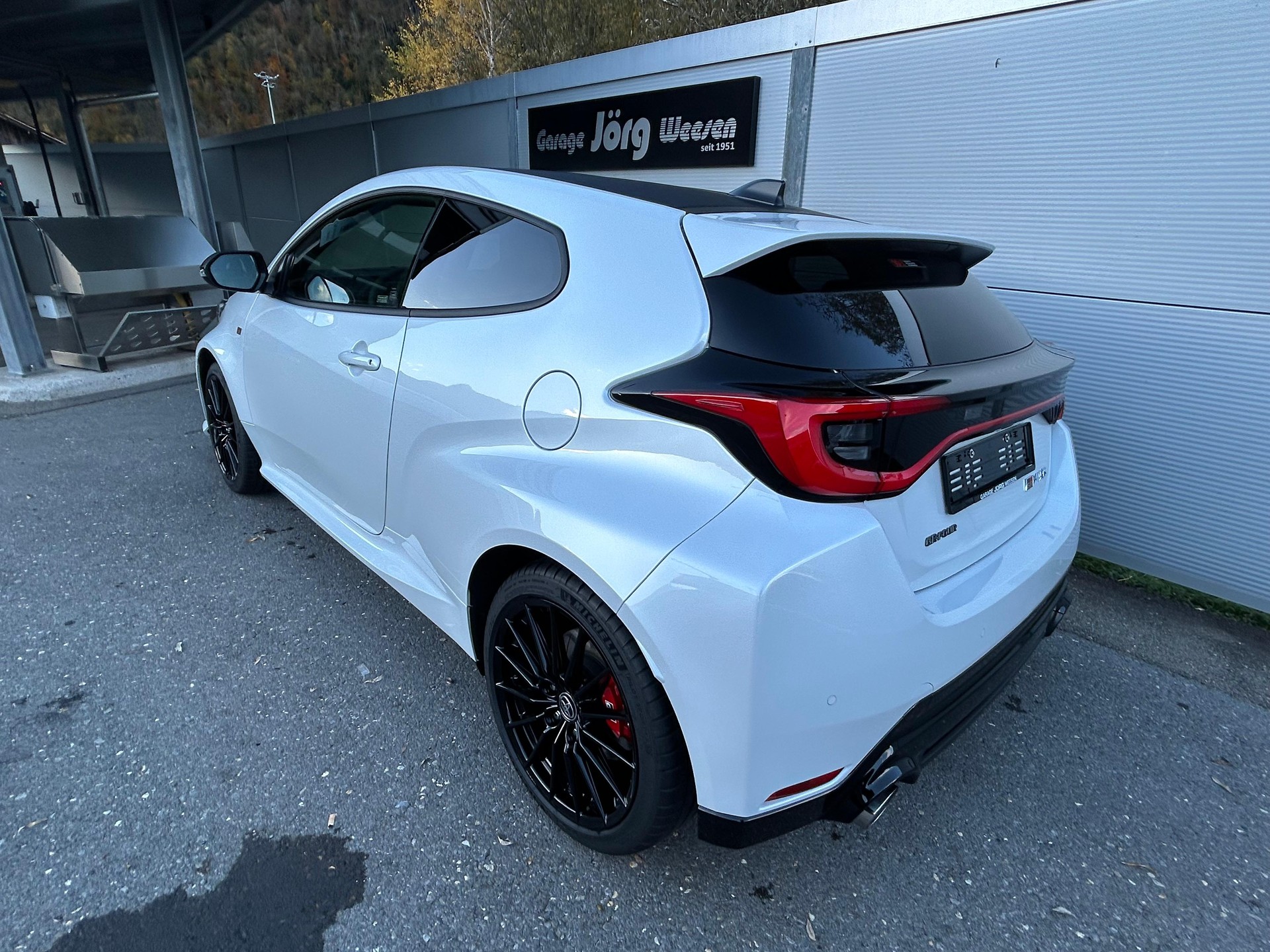 TOYOTA GR Yaris 1.6 Turbo Sport 4x4-image-3